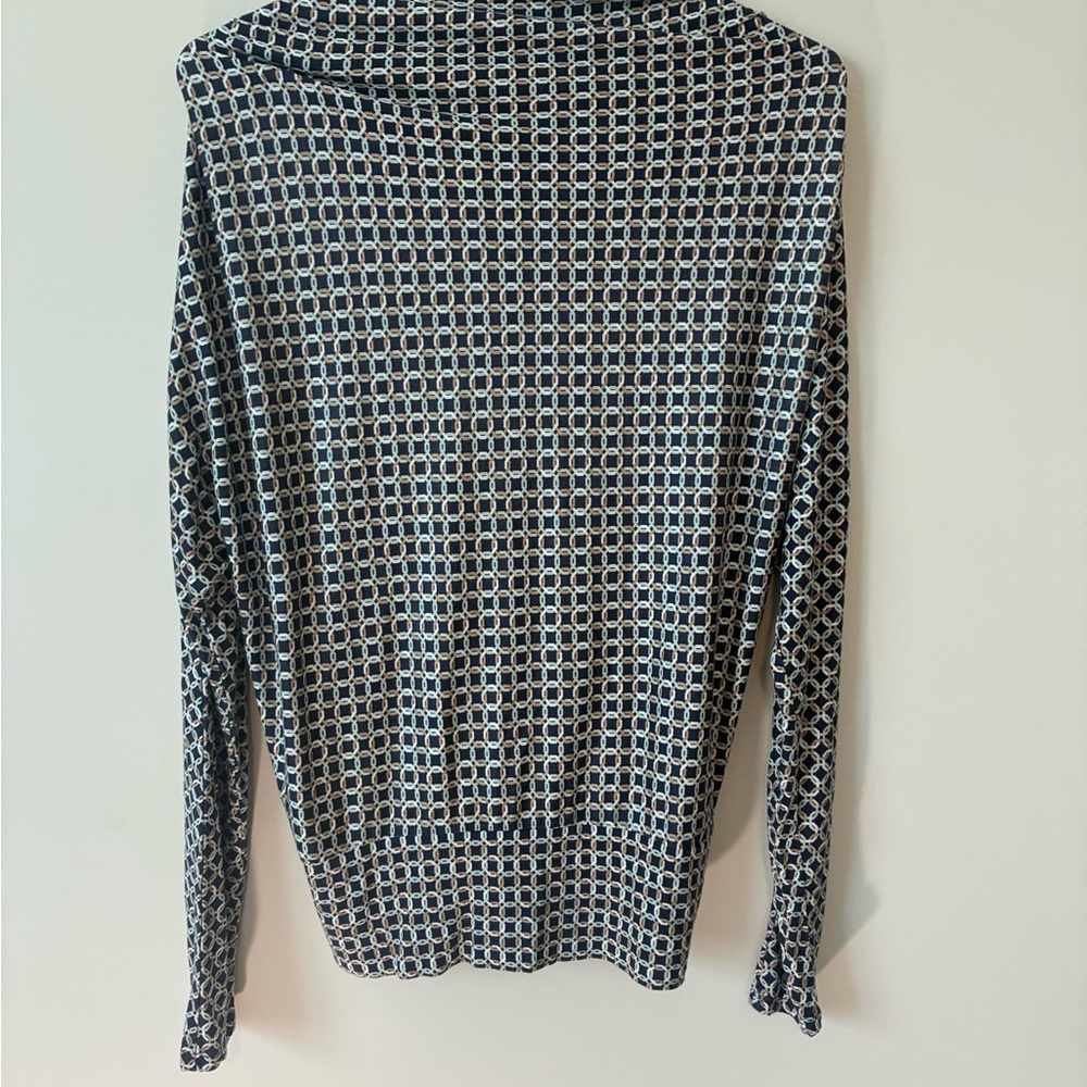 Ann Taylor Navy and Beige Chain Pattern Top